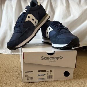 Saucony Men's Jazz Original Sneakers in Navy and White - Never Worn